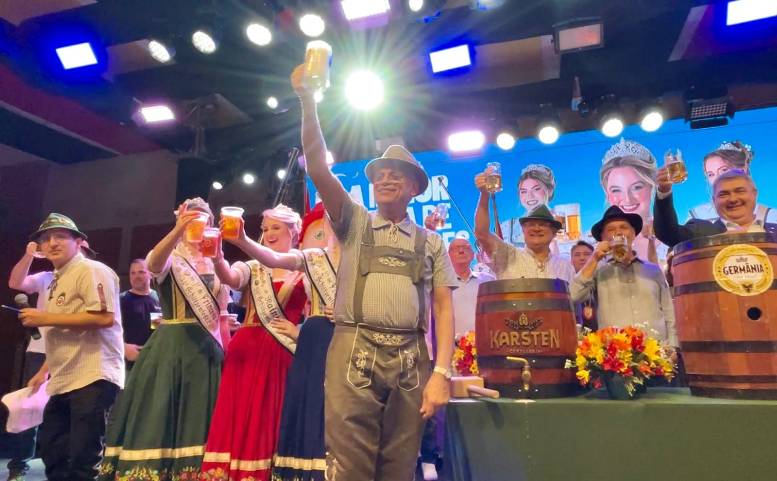 Abertura da 34ª Schützenfest atrai mais de seis mil pessoas em Jaraguá do Sul